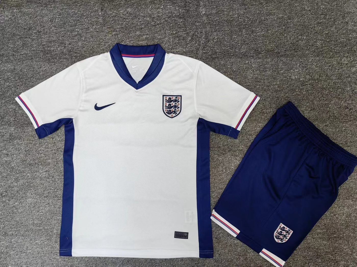 England Kit Home 2024/2025