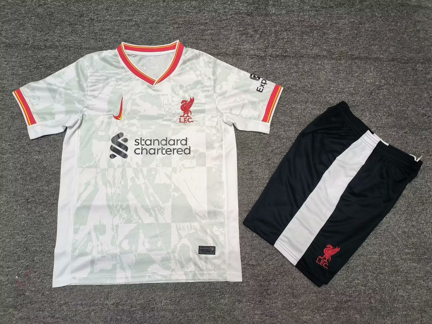 Liverpool Kit Third 2024/2025